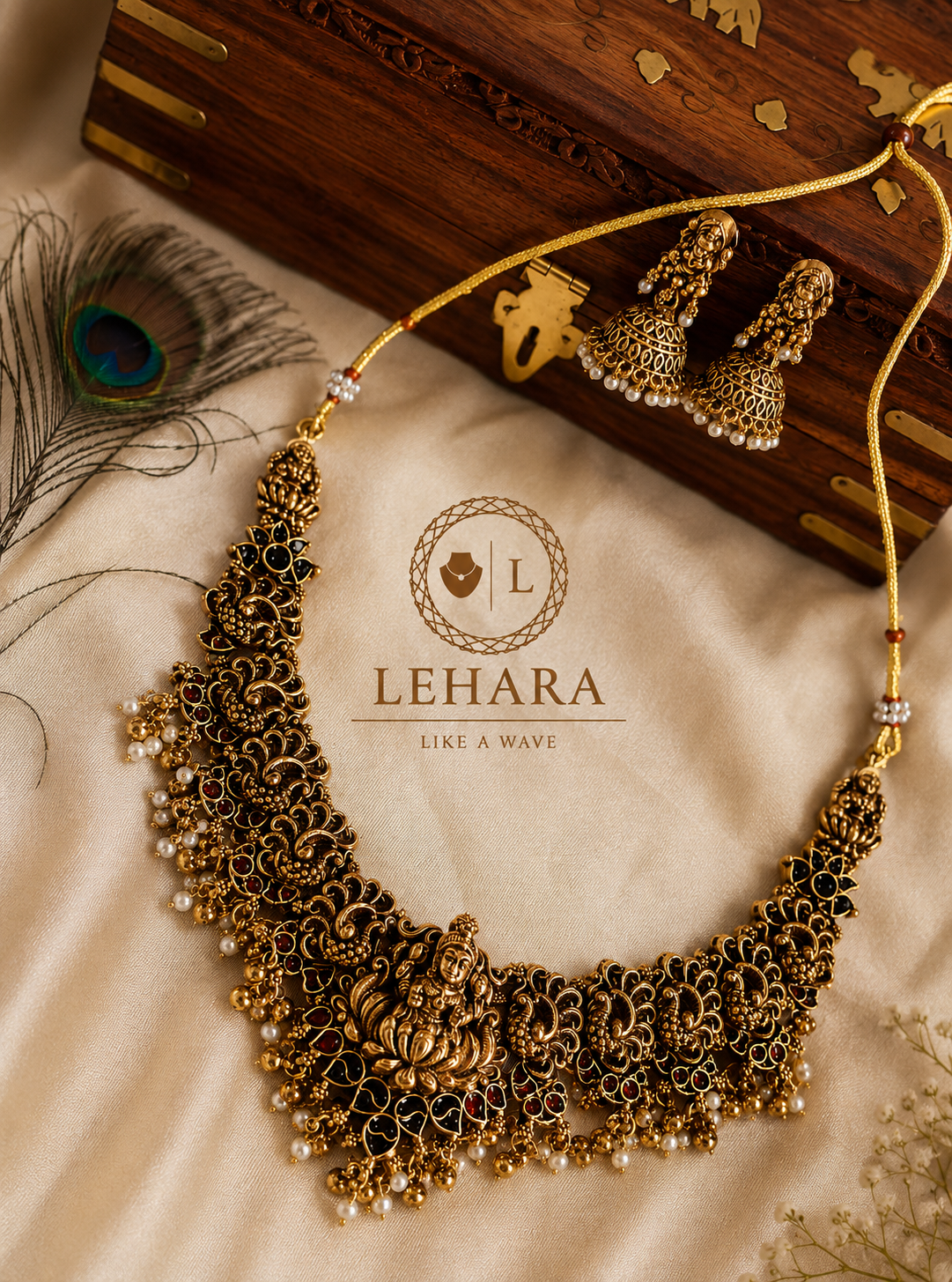 Lekshmi Chokker Set
