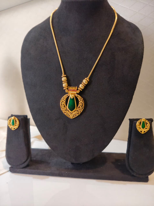 Minimal Palaka Pendant Set