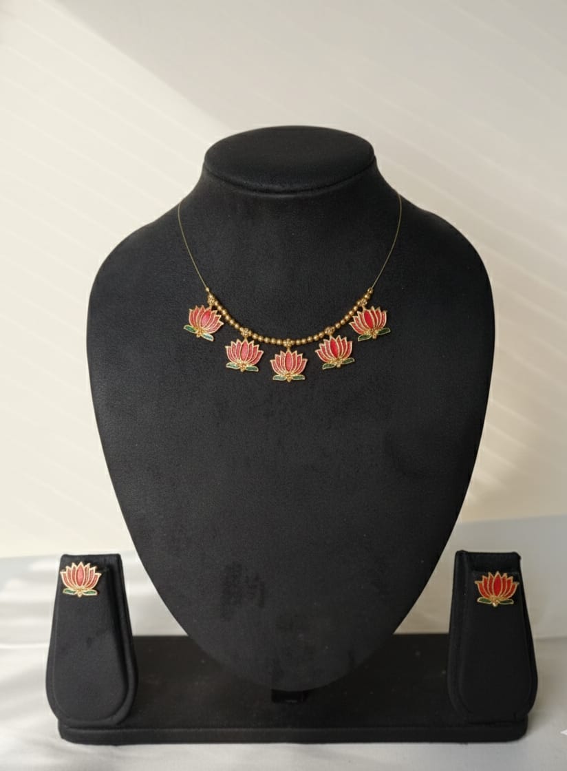 Lotus Enamel Choker Set