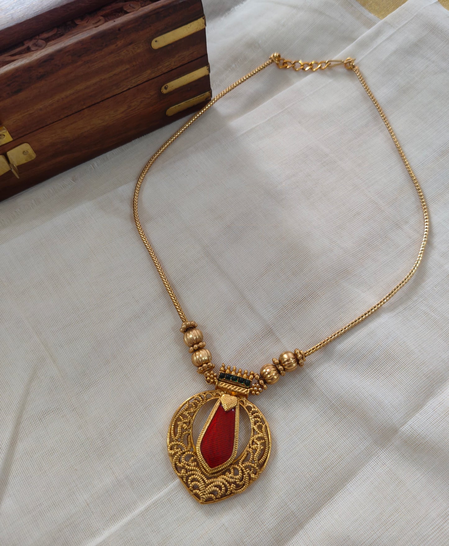 Minimal Palaka Pendant Set